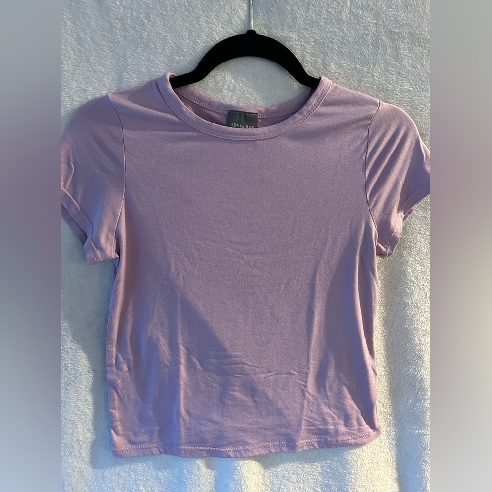 Olivia Rae lavender stretchy tee